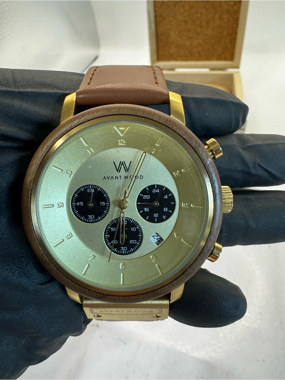 Avantwood men chronograph